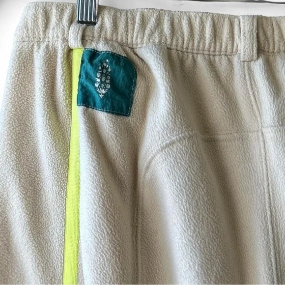 Free People Movement Arena Fleece Jogger Pants Size Small Cream Neon Ankle Zip - Picture 4 of 8
